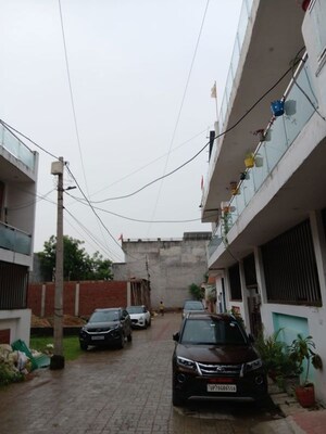 2 BHK Independent House – Exterior View View at Gomti Nagar - for Rent