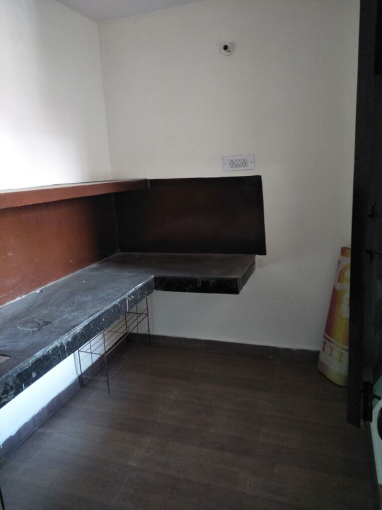 Kitchen, sector 30 1 RK 680 Sq.Ft. Independent House In Sector 30 Chandigarh 10689804