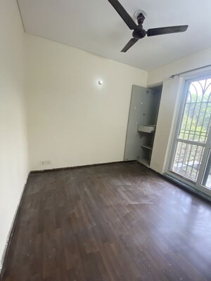 Room in 4 BHK Builder Floor at BPTP Parkland Pride, Sector 77 – for Sale