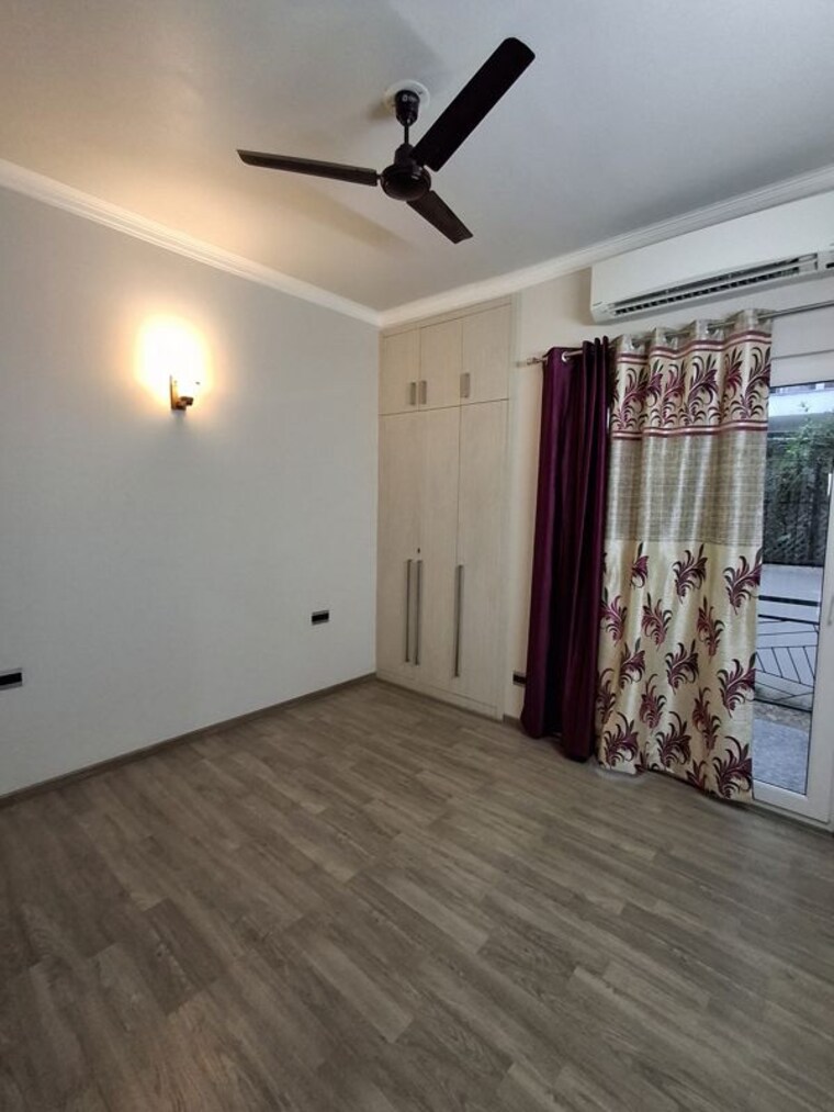 Room, central-park-flower-valley 3 Bedroom 1230 Sq.Ft. Builder Floor In Sohna Sector 33 Gurgaon 10689826