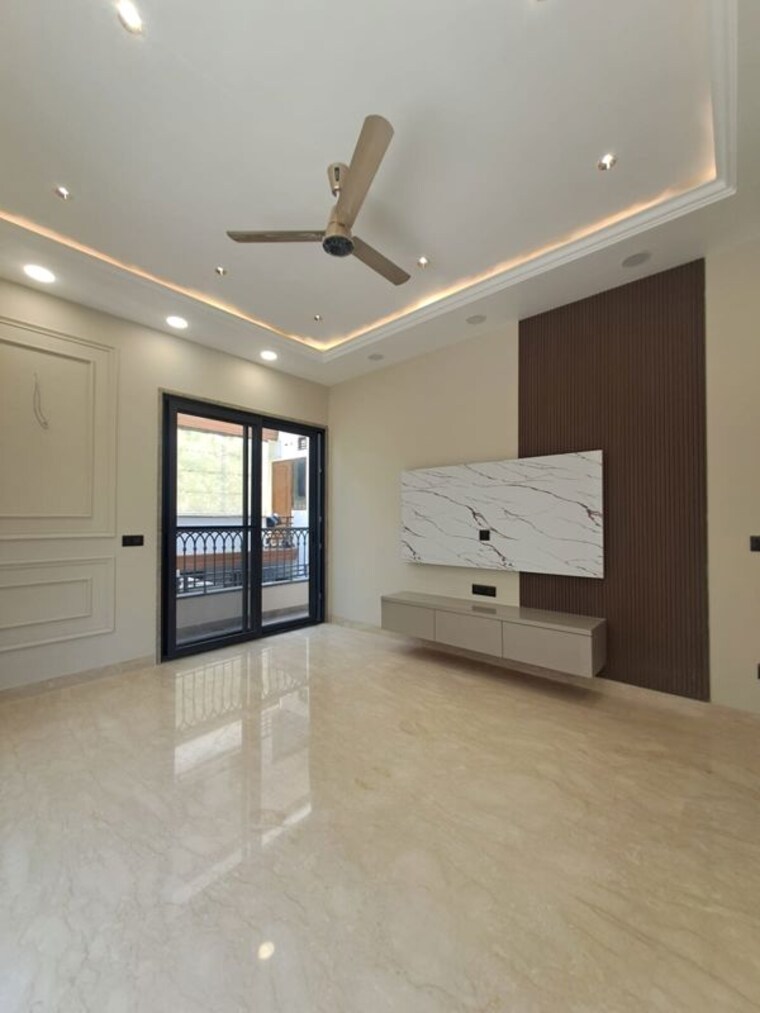 Room, sushant lok i 3 Bedroom 215 Sq.Yd. Builder Floor In Sushant Lok I Gurgaon 10689822