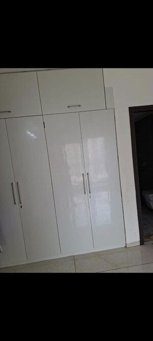Furnished Amenities in 2 BHK Apartment at Rishita Manhattan, Gomti Nagar – for Rent