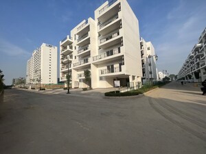 3 BHK Builder Floor – Exterior View View at Central Park Flower Valley, Sohna Sector 33 - for Rent