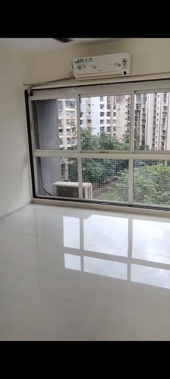 2 BHK +  737 Sq.Ft. Apartment in Godrej Central