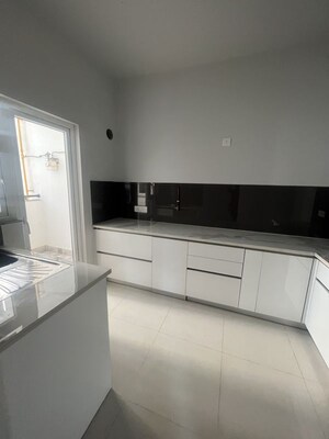 Furnished Amenities in 3 BHK Apartment at Central Park Flower Valley Aqua Front Towers, Sohna Sector 33 – for Rent