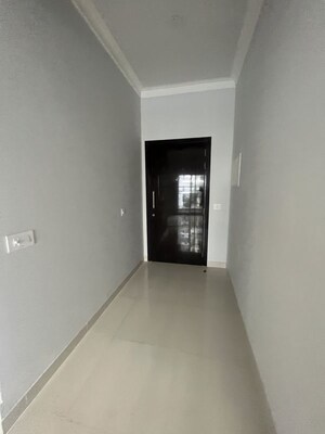 Furnished Amenities in 3 BHK Apartment at Central Park Flower Valley Aqua Front Towers, Sohna Sector 33 – for Rent