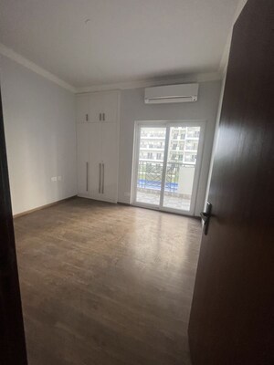 Furnished Amenities in 3 BHK Apartment at Central Park Flower Valley Aqua Front Towers, Sohna Sector 33 – for Rent