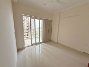 Room in 2 BHK Builder Floor at Sector 22 – for Rent