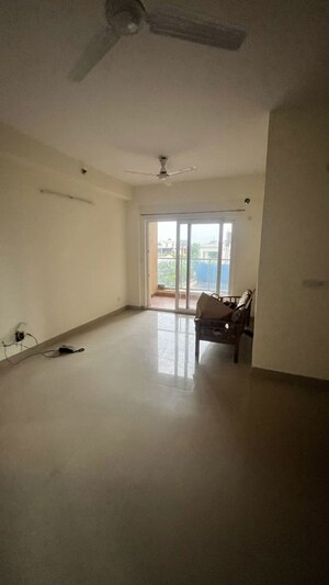 Room in 2 BHK Apartment at Eldeco Accolade, Sohna Sector 2 – for Sale
