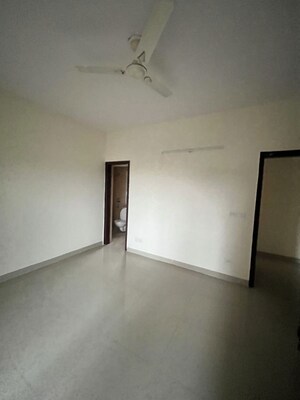 Room in 2 BHK Apartment at Eldeco Accolade, Sohna Sector 2 – for Sale