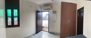 Room in 1 BHK Apartment at Khirki Extension – for Rent