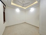 2 BHK +  900 Sq.Ft. Builder Floor in Chattarpur