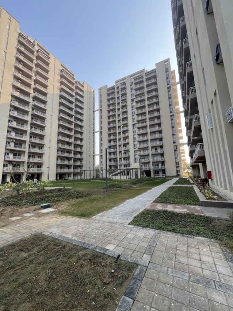 Exterior View, silverglades-the-melia 2 Bedroom 1425 Sq.Ft. Apartment In Sohna Sector 35 Gurgaon 10689935