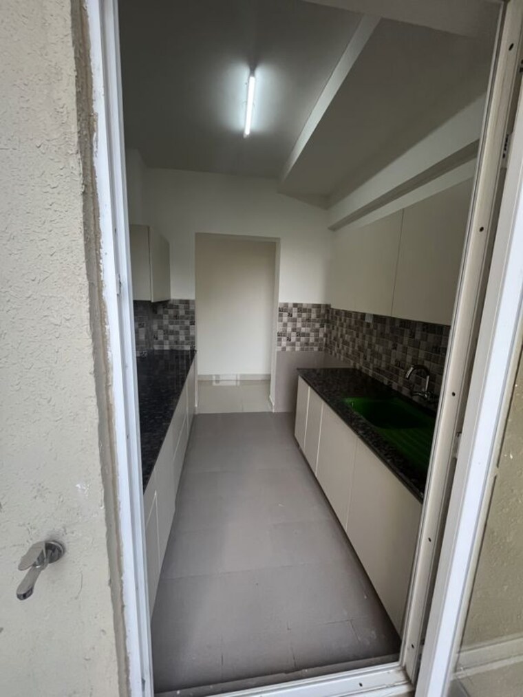 Balcony, silverglades-the-melia 2 Bedroom 1425 Sq.Ft. Apartment In Sohna Sector 35 Gurgaon 10689935