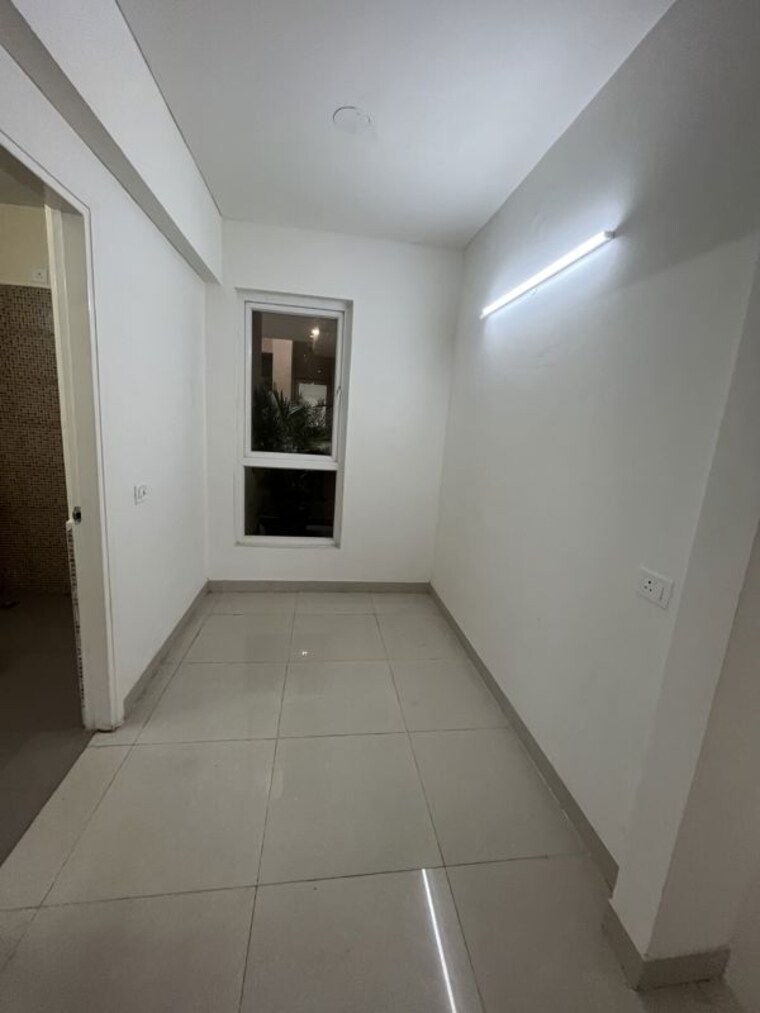 Kitchen, silverglades-the-melia 2 Bedroom 1425 Sq.Ft. Apartment In Sohna Sector 35 Gurgaon 10689935