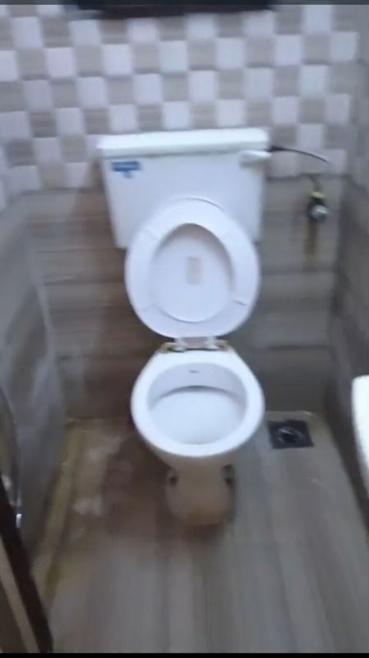 Bathroom, ketan-apartments-dadar-east 1 Bedroom 410 Sq.Ft. Apartment In Dadar East Mumbai 10689954