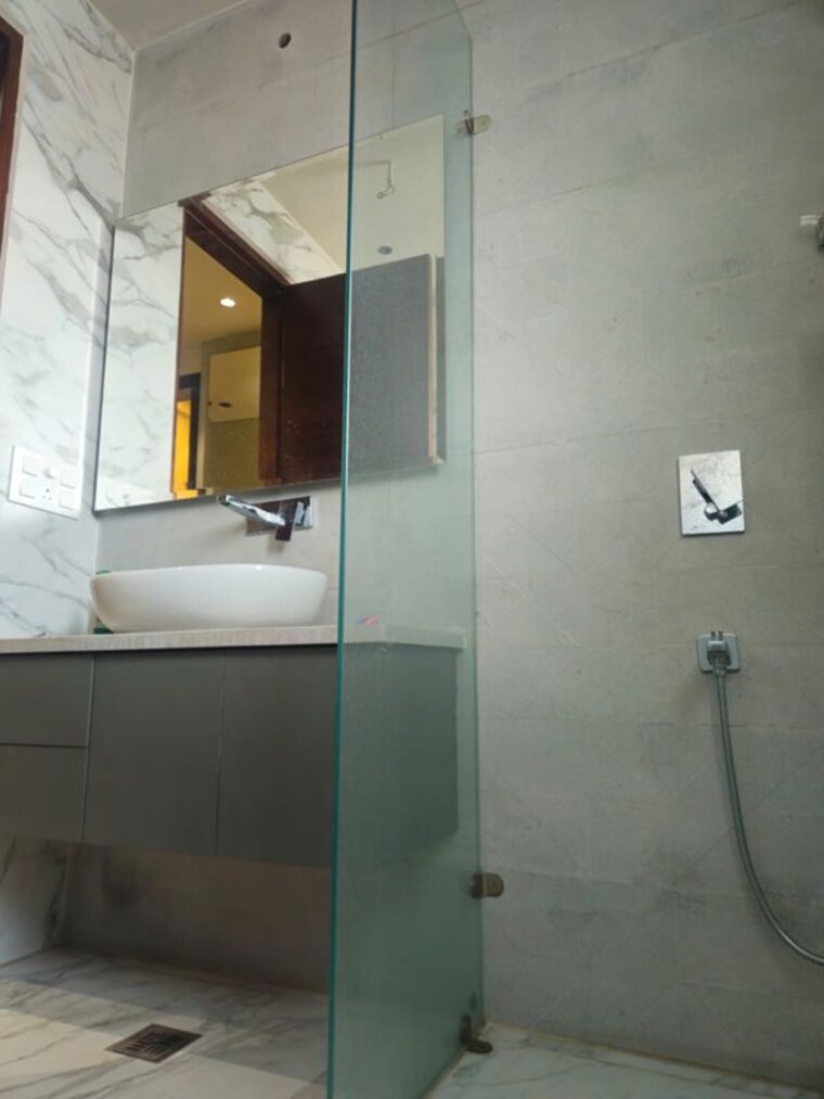 Bathroom, ambala highway 3 Bedroom 1925 Sq.Ft. Apartment In Ambala Highway Zirakpur 10689787
