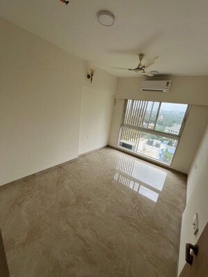 Room in 2 BHK Apartment at Concrete Sai Swayam, Chembur – for Rent