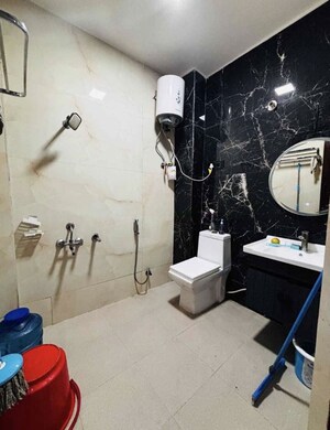 Team Area in 2 BHK Builder Floor at Subhash Nagar – for Rent
