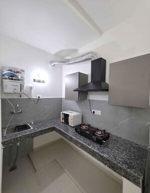 Team Area in 3 BHK Builder Floor at Rajouri Garden – for Rent