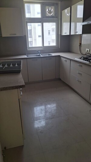 Kitchen in 3 BHK Builder Floor at Sector 21 – for Rent