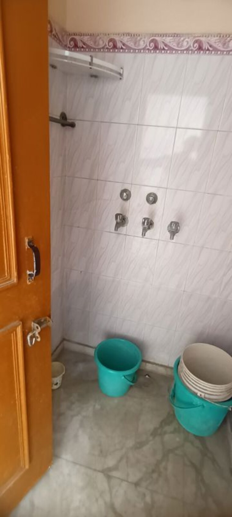 Bathroom, sector 16 1 RK 350 Sq.Ft. Independent House In Sector 16 Faridabad 10690009