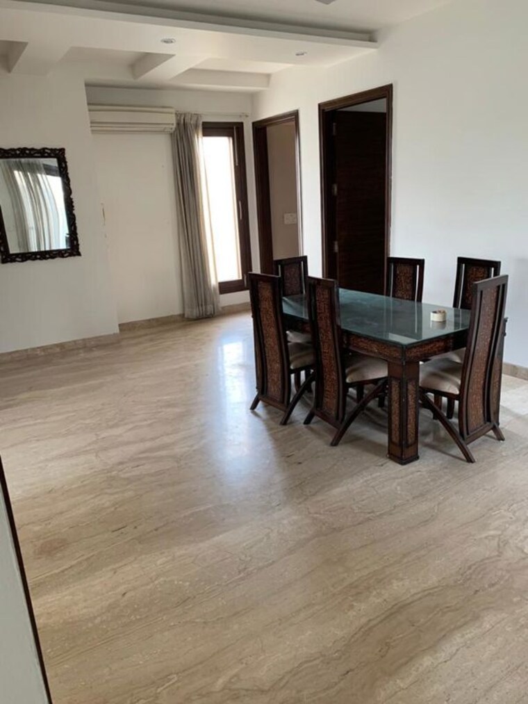 Gym, jor bagh 3 Bedroom 3375 Sq.Ft. Builder Floor In Jor Bagh Delhi 10690025