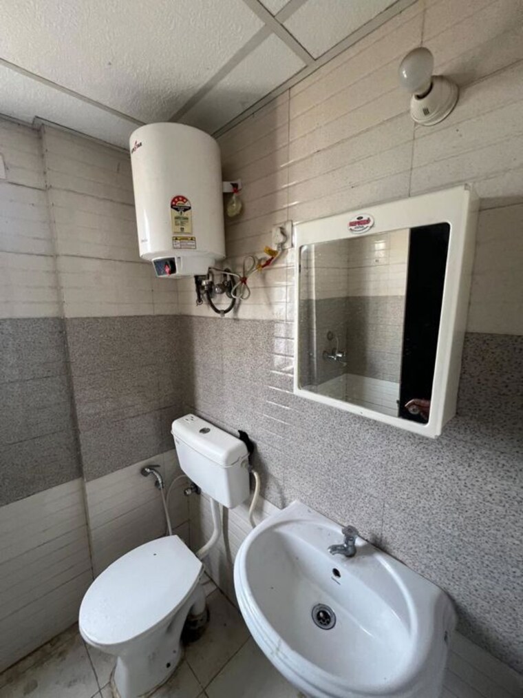Bathroom, signature-global-orchard-avenue 2 Bedroom 750 Sq.Ft. Apartment In Sector 93 Gurgaon 10690042