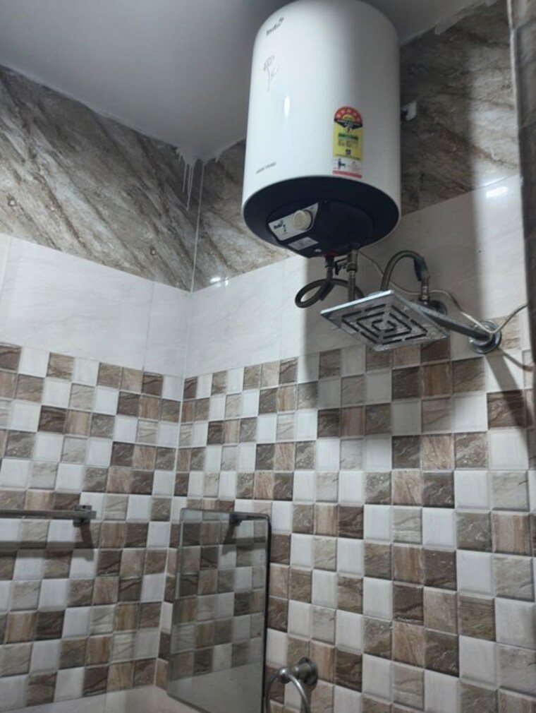 Bathroom, shiva-enclave-zirakpur 2 Bedroom 900 Sq.Ft. Independent House In Patiala Road Zirakpur 10690066