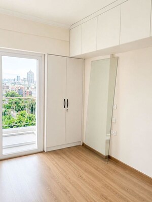 Room in 3 BHK Builder Floor at Sector 22 – for Rent