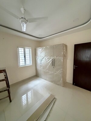 Room in 3 BHK Apartment at Om Sree Gallaxy, Kompally – for Rent
