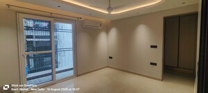 Room in 4 BHK Apartment at Saket – for Rent
