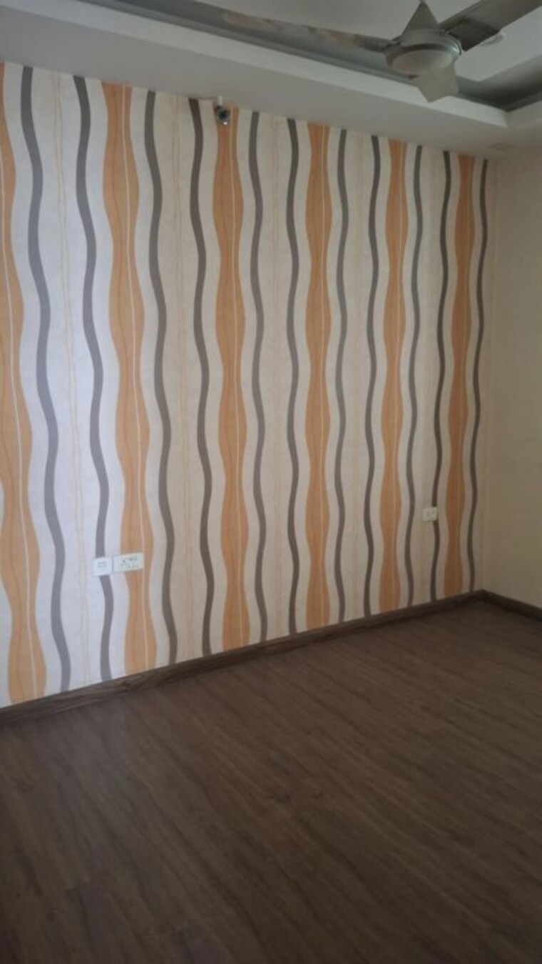 Bedroom, sector 23 3 Bedroom 1550 Sq.Ft. Builder Floor In Sector 23 Gurgaon 10690112