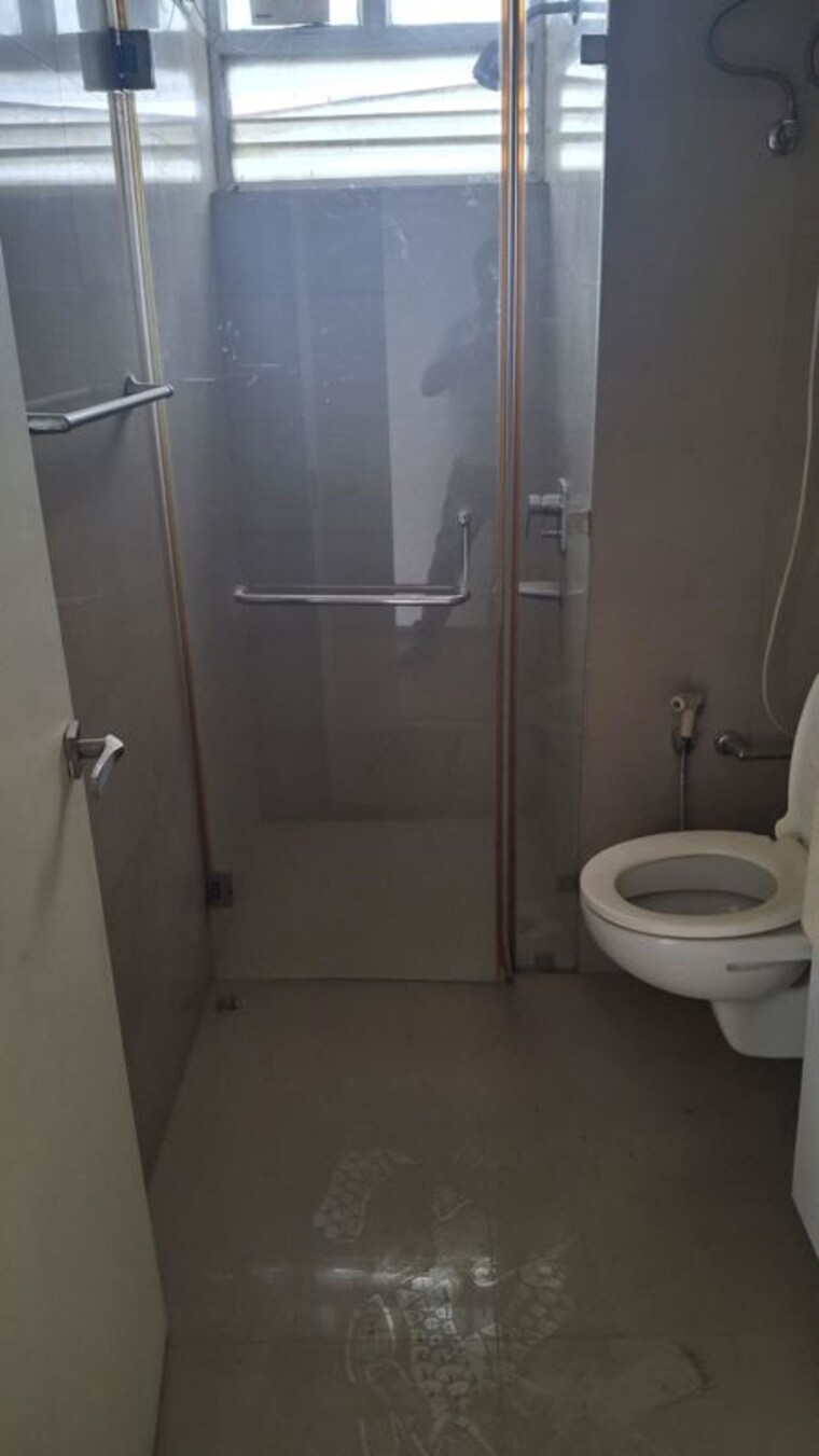 Bathroom, sector 23 3 Bedroom 1550 Sq.Ft. Builder Floor In Sector 23 Gurgaon 10690112