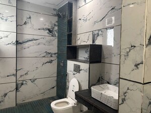 Team Area in 3 BHK Builder Floor at DLF Alameda Independent Floors, Sector 73 – for Rent