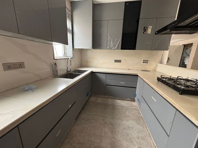 Kitchen, dlf-alameda-independent-floors 3 Bedroom 500 Sq.Ft. Builder Floor In Sector 73 Gurgaon 10690108