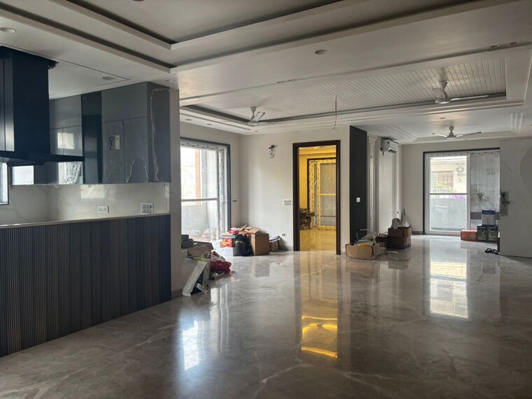  Parking, dlf-alameda-independent-floors 3 Bedroom 500 Sq.Ft. Builder Floor In Sector 73 Gurgaon 10690108