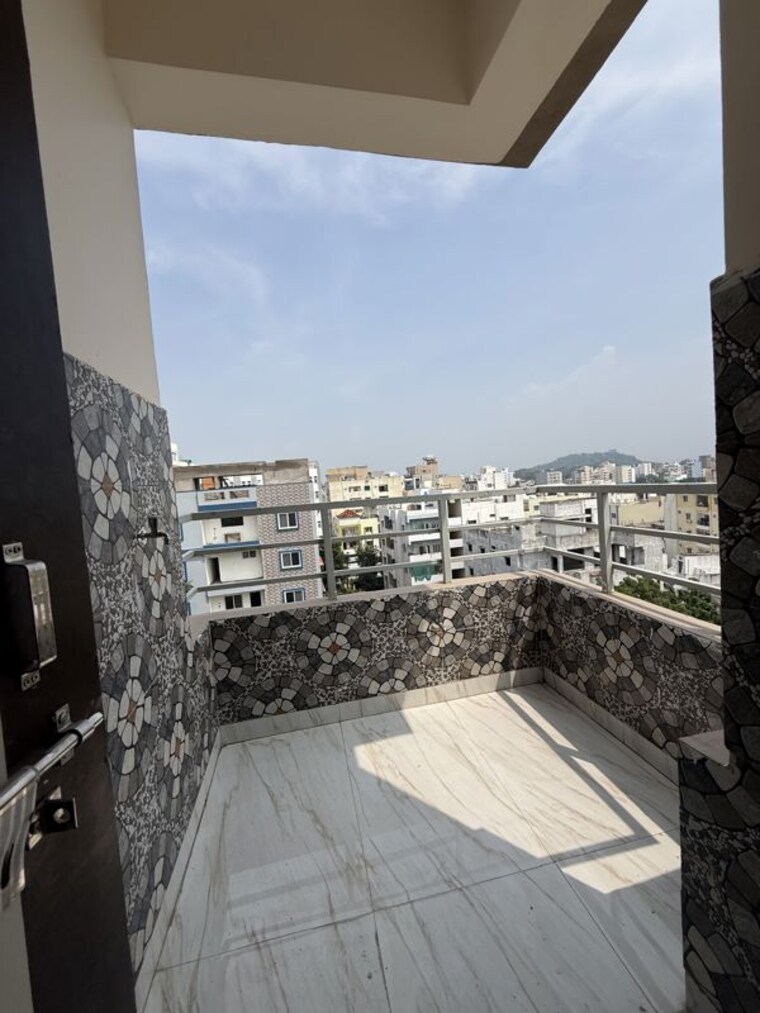 Balcony, om-shri-gayathri-dollar-hills 3 Bedroom 1500 Sq.Ft. Apartment In Manikonda Hyderabad 10690110