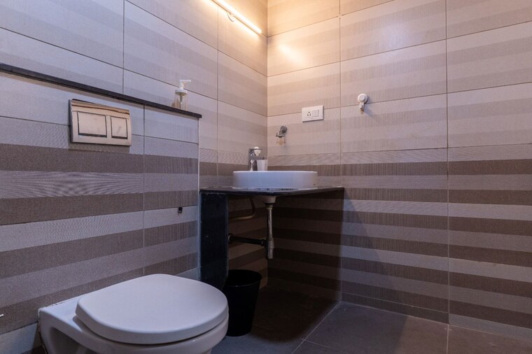Bathroom, vajram-esteva 3 Bedroom 2182 Sq.Ft. Apartment In Bellandur Outer Ring Road Bangalore 10690111