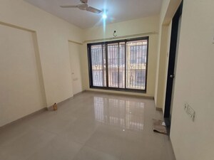 Room in 2 BHK Apartment at Diamond Garden, Chembur – for Rent