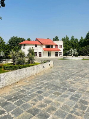 4 BHK Independent House – Exterior View View at Dlf Farms - for Rent