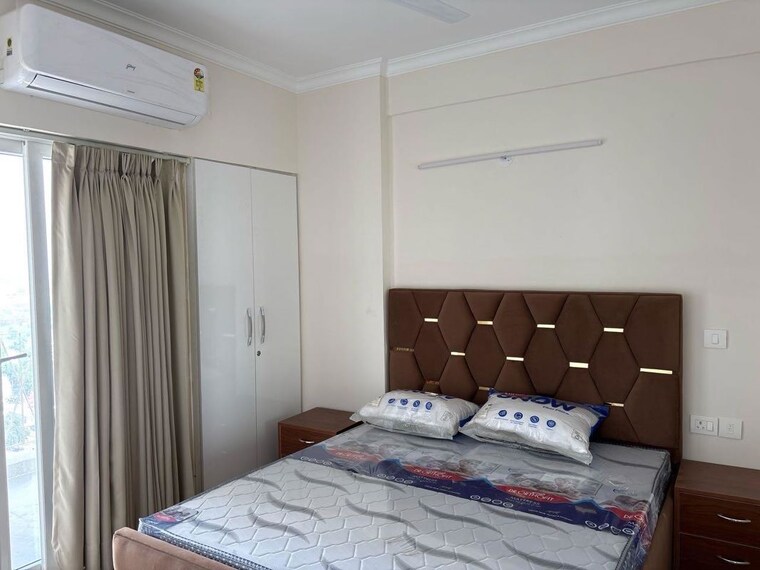 Bedroom, sector 22 3 Bedroom 1550 Sq.Ft. Builder Floor In Sector 22 Gurgaon 10690142