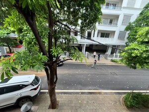 Parking in 3 BHK Apartment at Raj One Good Earth, Sector 71 – for Rent