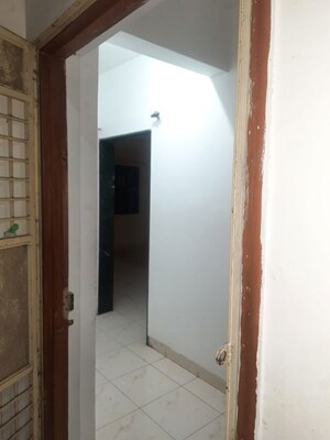 2 BHK Apartment – Entrance View at Karve Nagar - for Rent