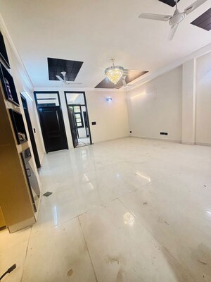 Room in 3 BHK Builder Floor at Lajpat Nagar ii – for Sale
