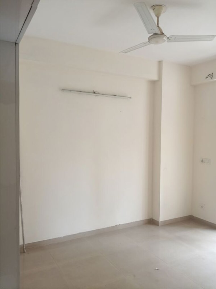 Room, mahagun-my-woods 3 Bedroom 1240 Sq.Ft. Apartment In Sector 16c Greater Noida Greater Noida 10690171