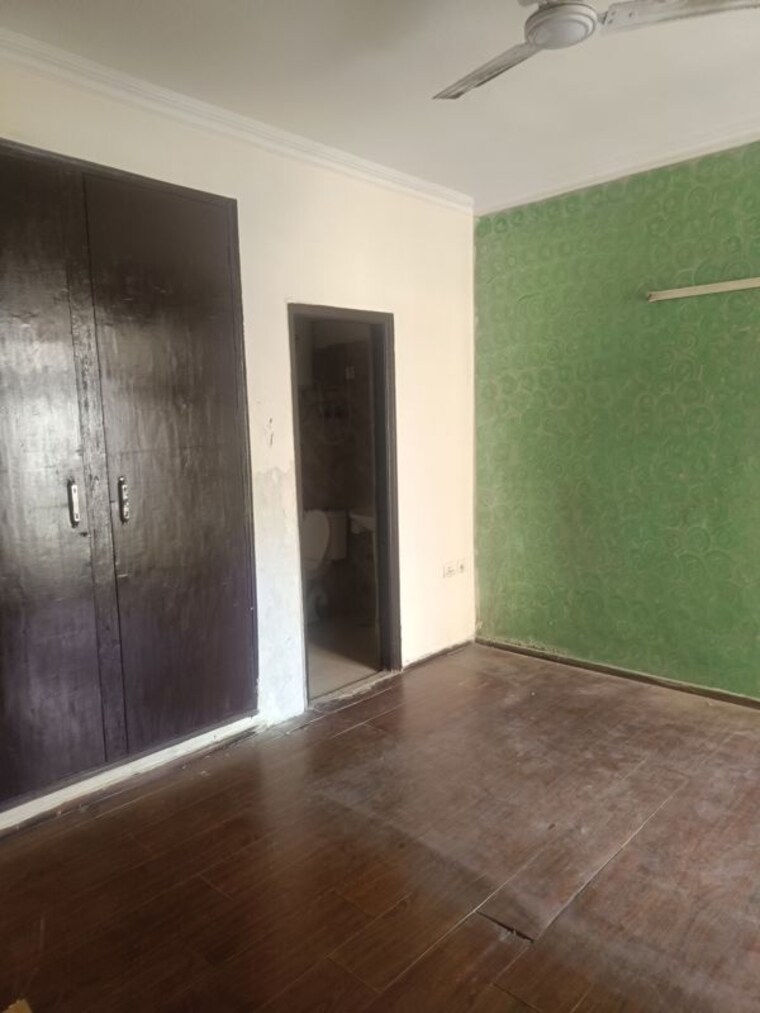 Room, amrapali-silicon-city 2.5 Bedroom 1180 Sq.Ft. Apartment In Sector 76 Noida 10690190