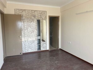 3 BHK Builder Floor For Rent in Sector 21