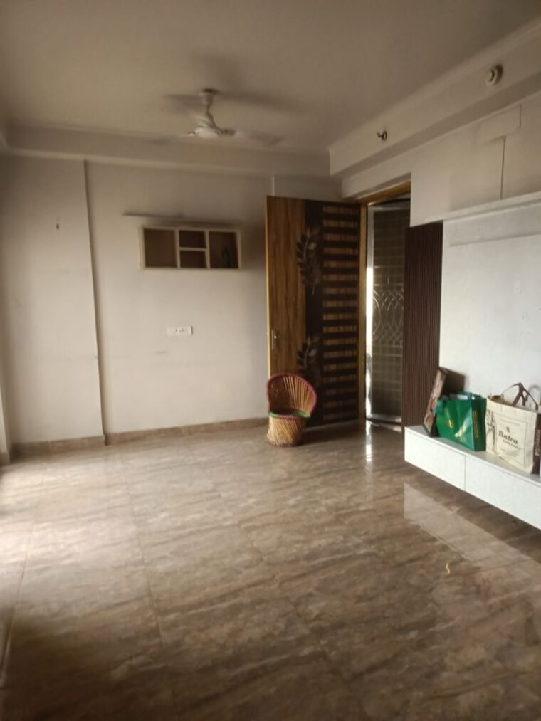 Living Room, amrapali-silicon-city 2 Bedroom 1075 Sq.Ft. Apartment In Sector 76 Noida 10690185