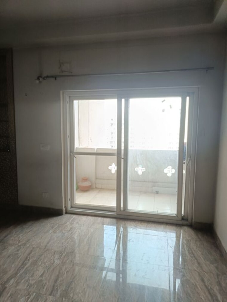 Room, amrapali-silicon-city 2 Bedroom 1075 Sq.Ft. Apartment In Sector 76 Noida 10690185